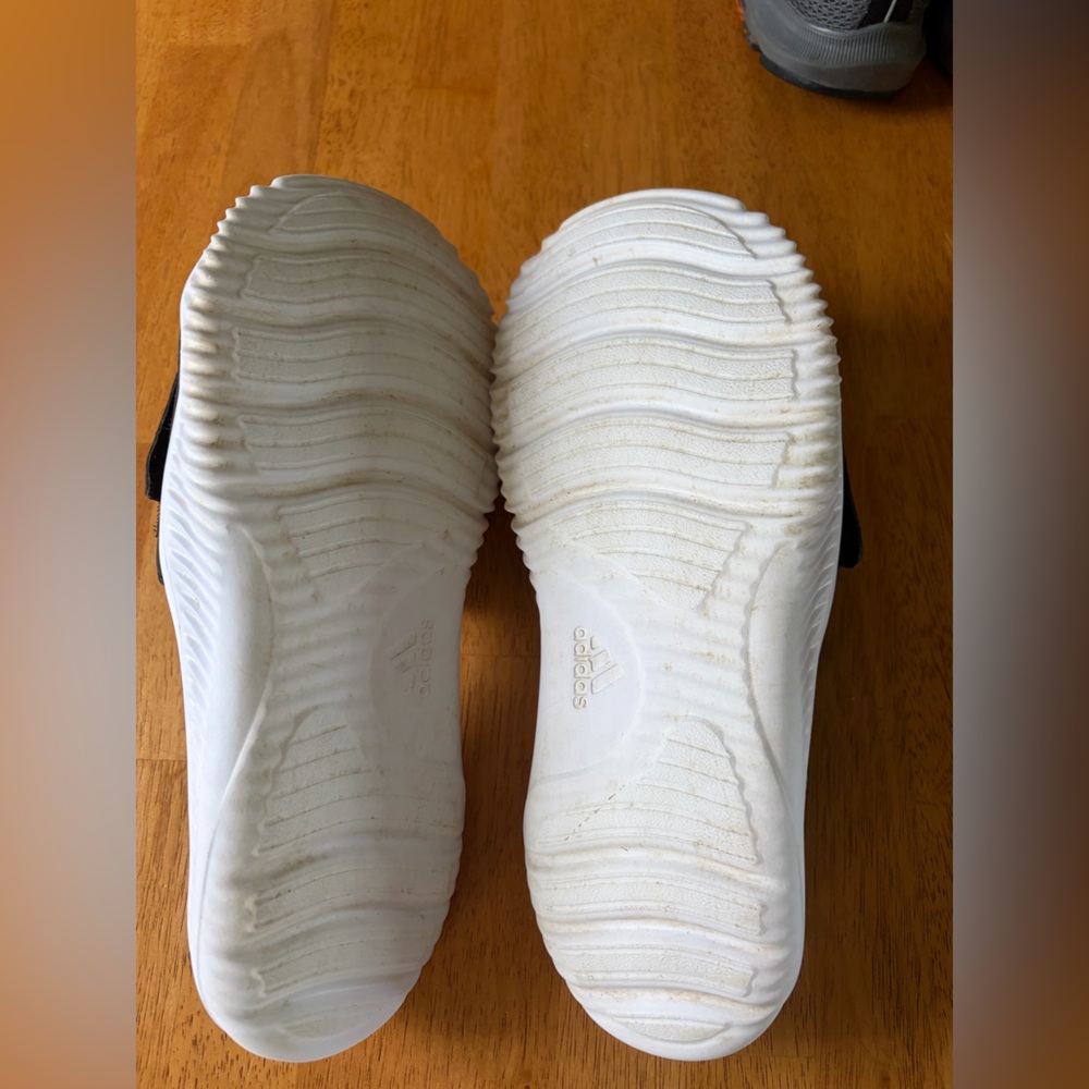 adidas Black and White Slide Sandals Size 8 - Picture 3 of 5
